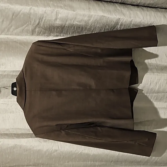 Tahari Arthur S. Levine Skirt Suit