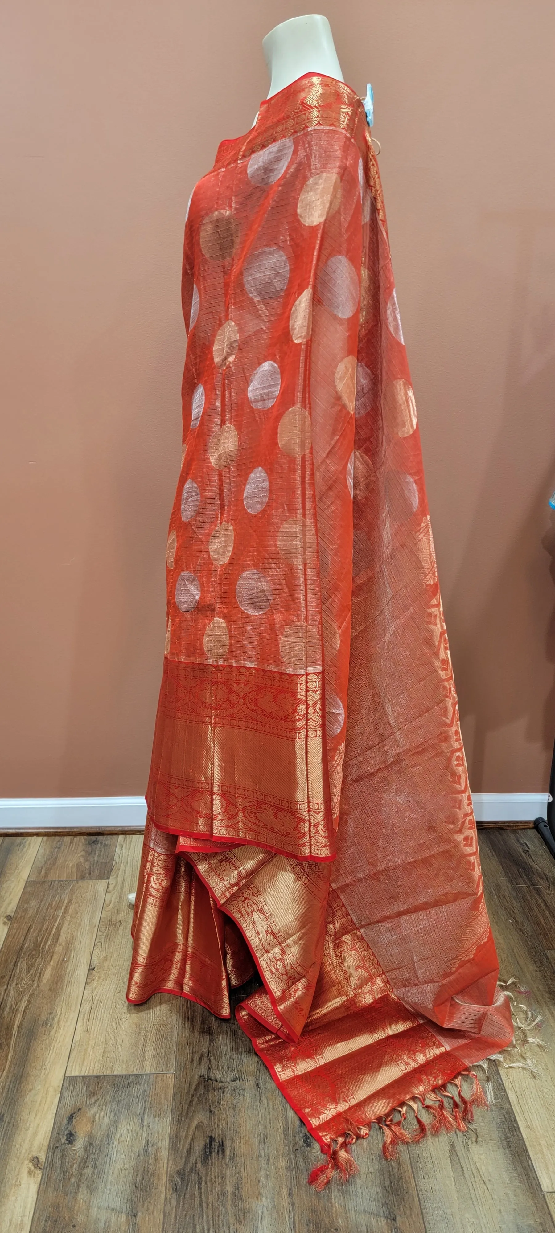 Tissue Kuppadam Saree w/ Blouse Collection