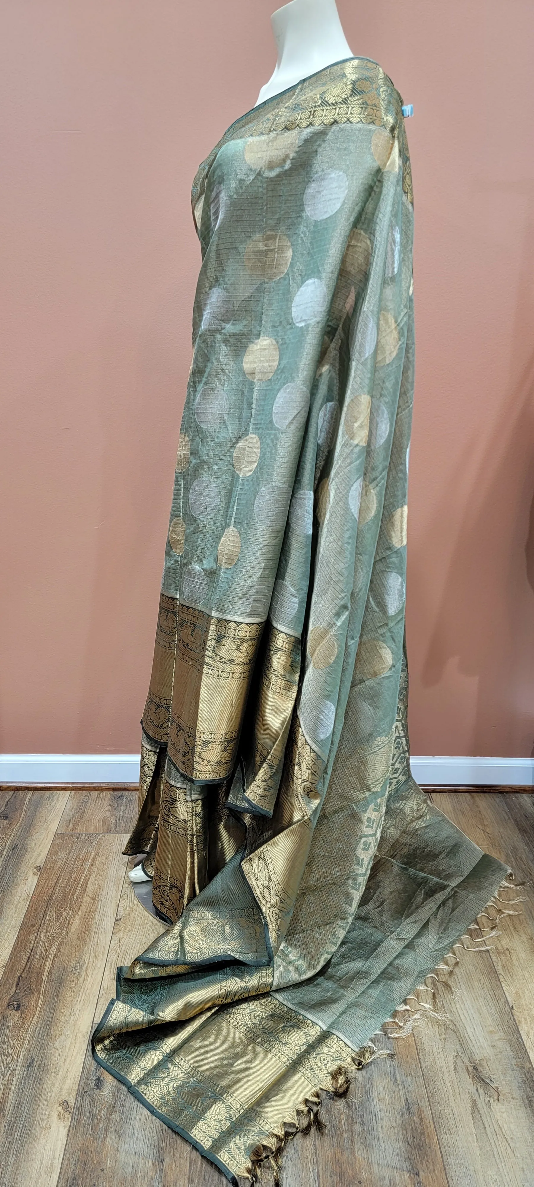 Tissue Kuppadam Saree w/ Blouse Collection