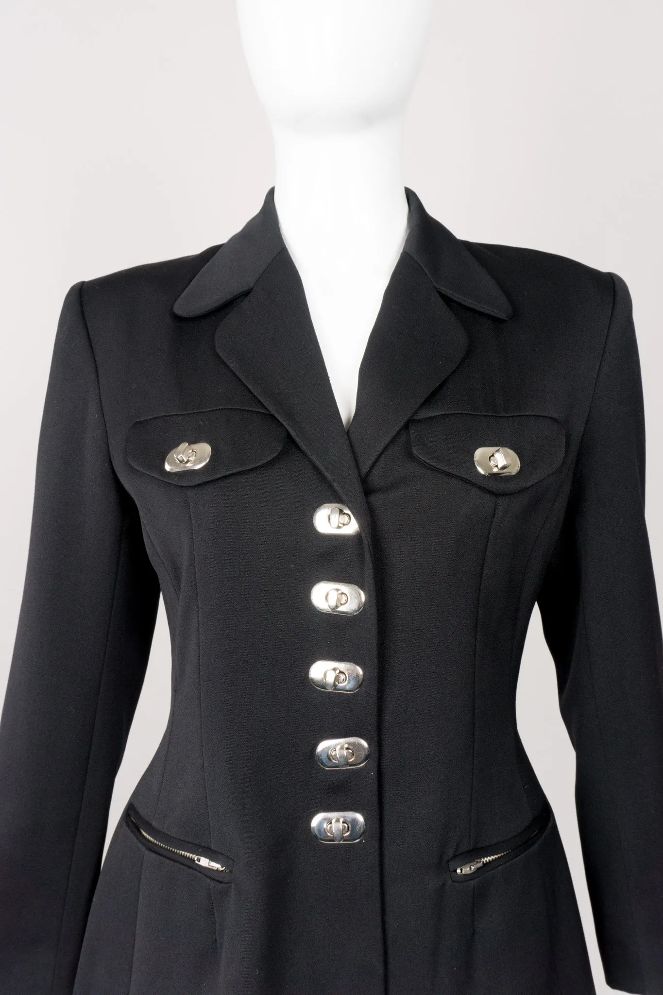 Turnlock Jacket