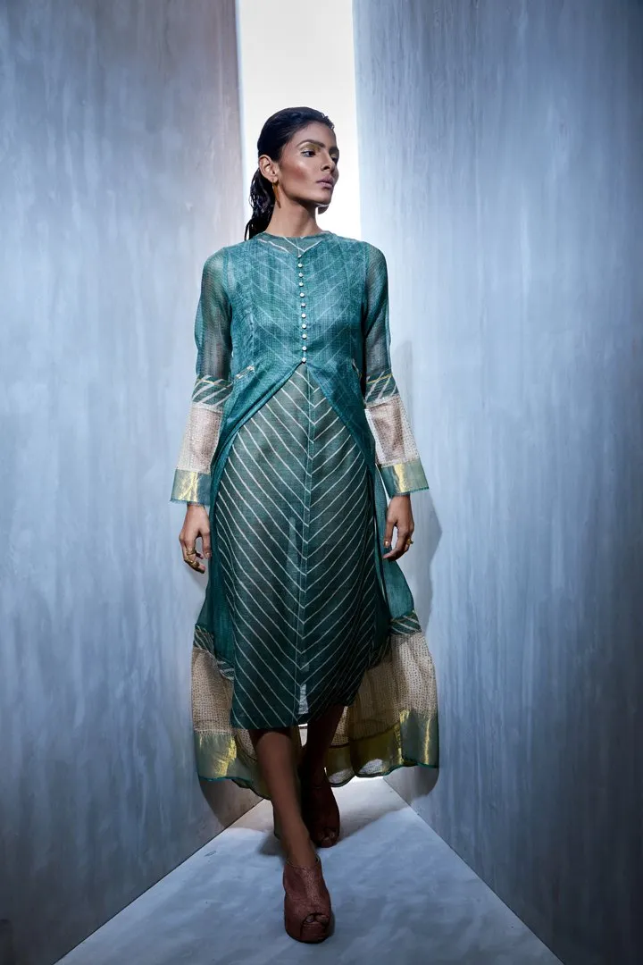 Urvashi Kaur   I   Leheria Linen Shift Dress