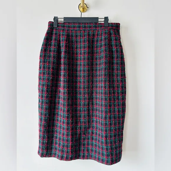 Vintage Red, Black &amp; Green Plaid Boucle Tweed 2 Pc Skirt Suit Sz12 By: Panthers