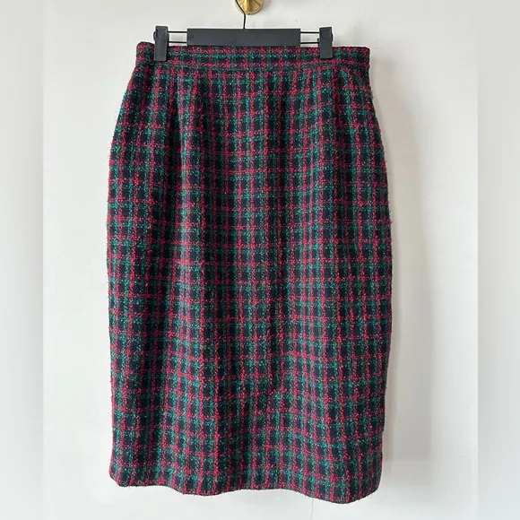 Vintage Red, Black &amp; Green Plaid Boucle Tweed 2 Pc Skirt Suit Sz12 By: Panthers