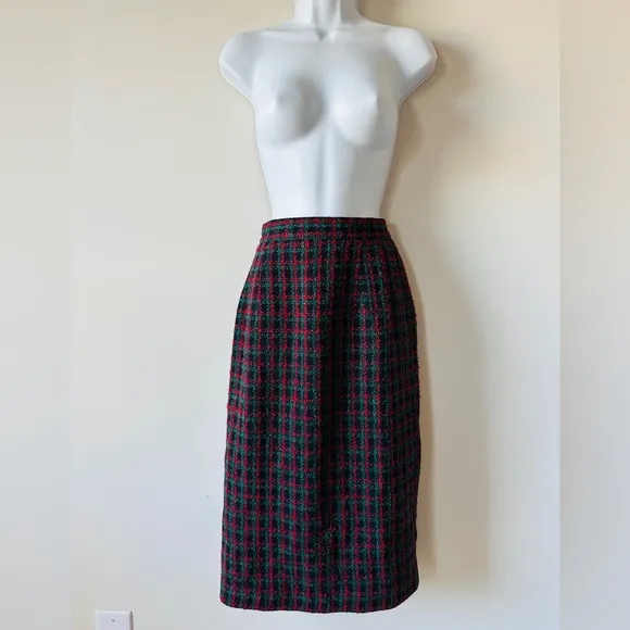 Vintage Red, Black &amp; Green Plaid Boucle Tweed 2 Pc Skirt Suit Sz12 By: Panthers