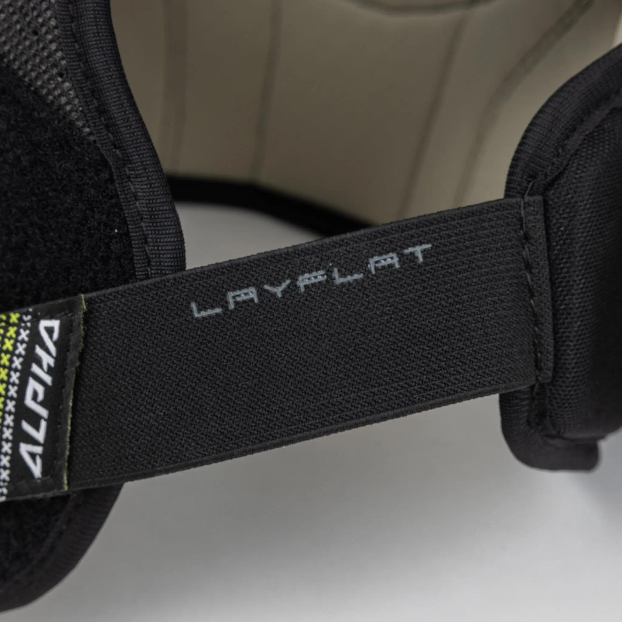 Warrior Alpha Pro Junior Hockey Shoulder Pads