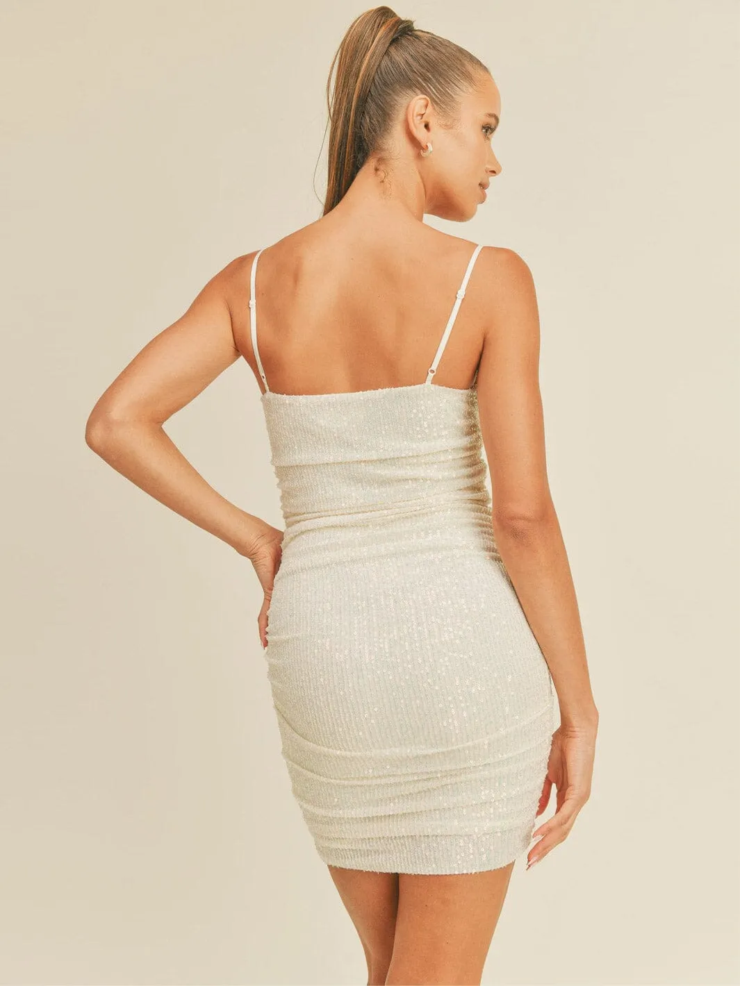 WOMEN'S SLEEVELESS RUCHED SEQUINS BODYCON MINI DRESS