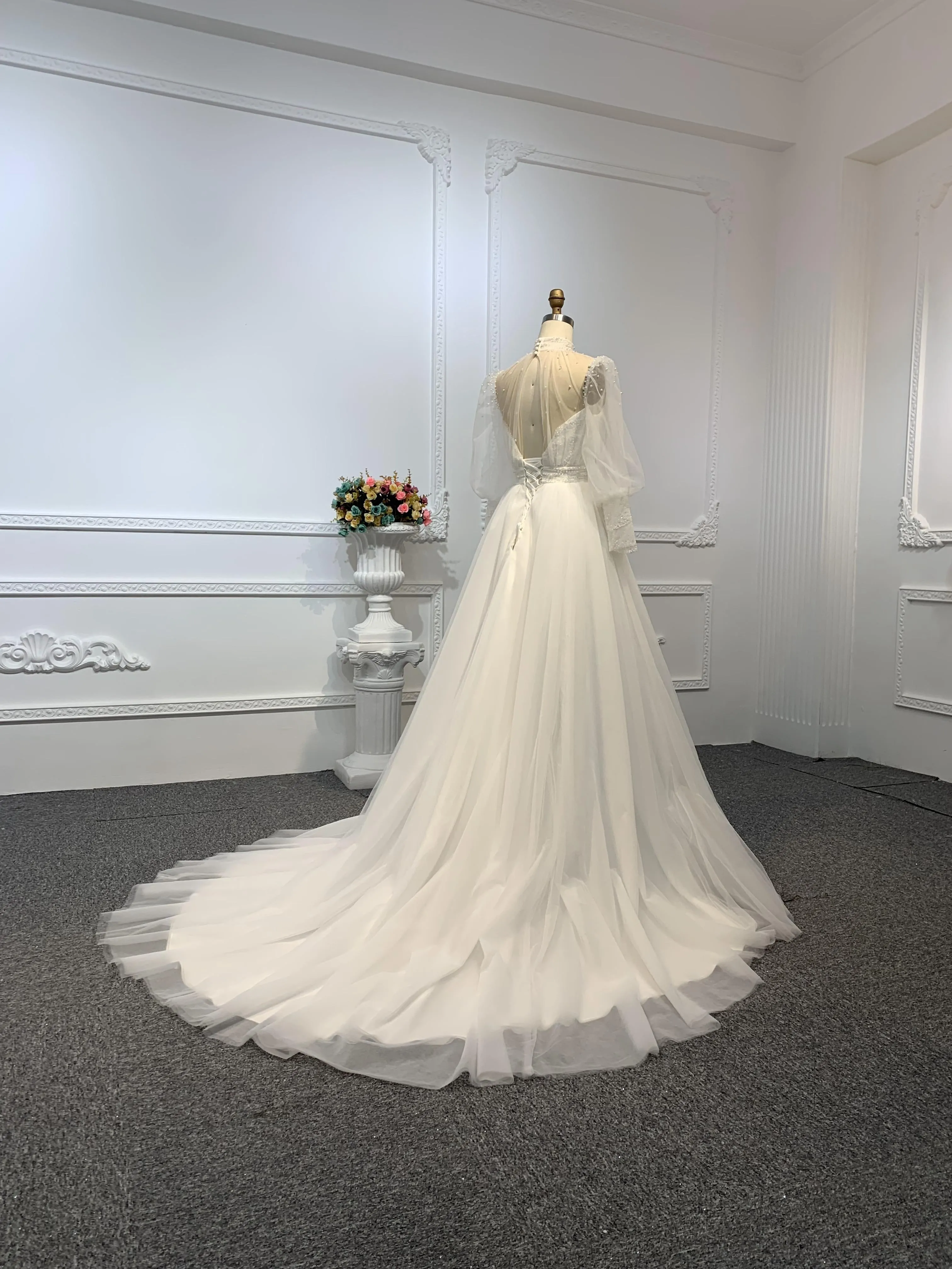 Z026- BYG Organza wedding dress with tail